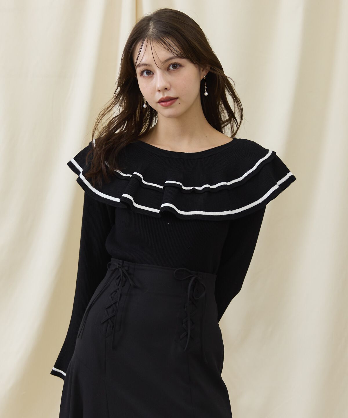 アンドクチュール「配色ケープフリルニット」|ニット・セーター|ブラック