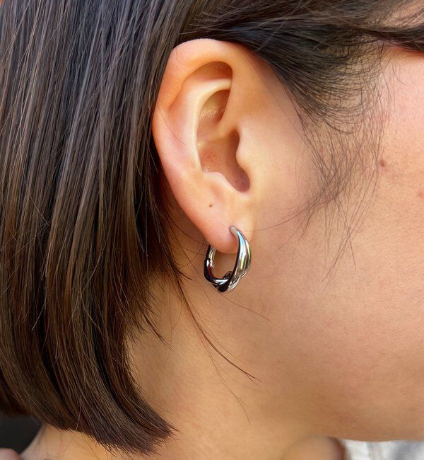  「〈GOLDY/ゴールディ〉ノットフープピアス」|リング|シルバー