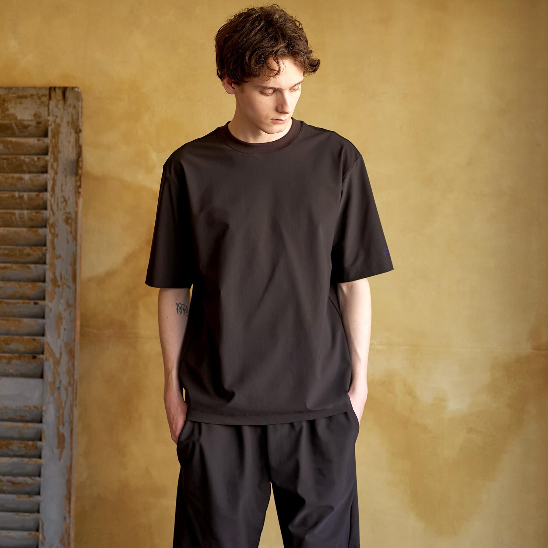 DRESSTERIOR「【接触冷感/UVカット/ウォッシャブル】AIRTOOL クルーネックTシャツ」|Tシャツ・カットソー|