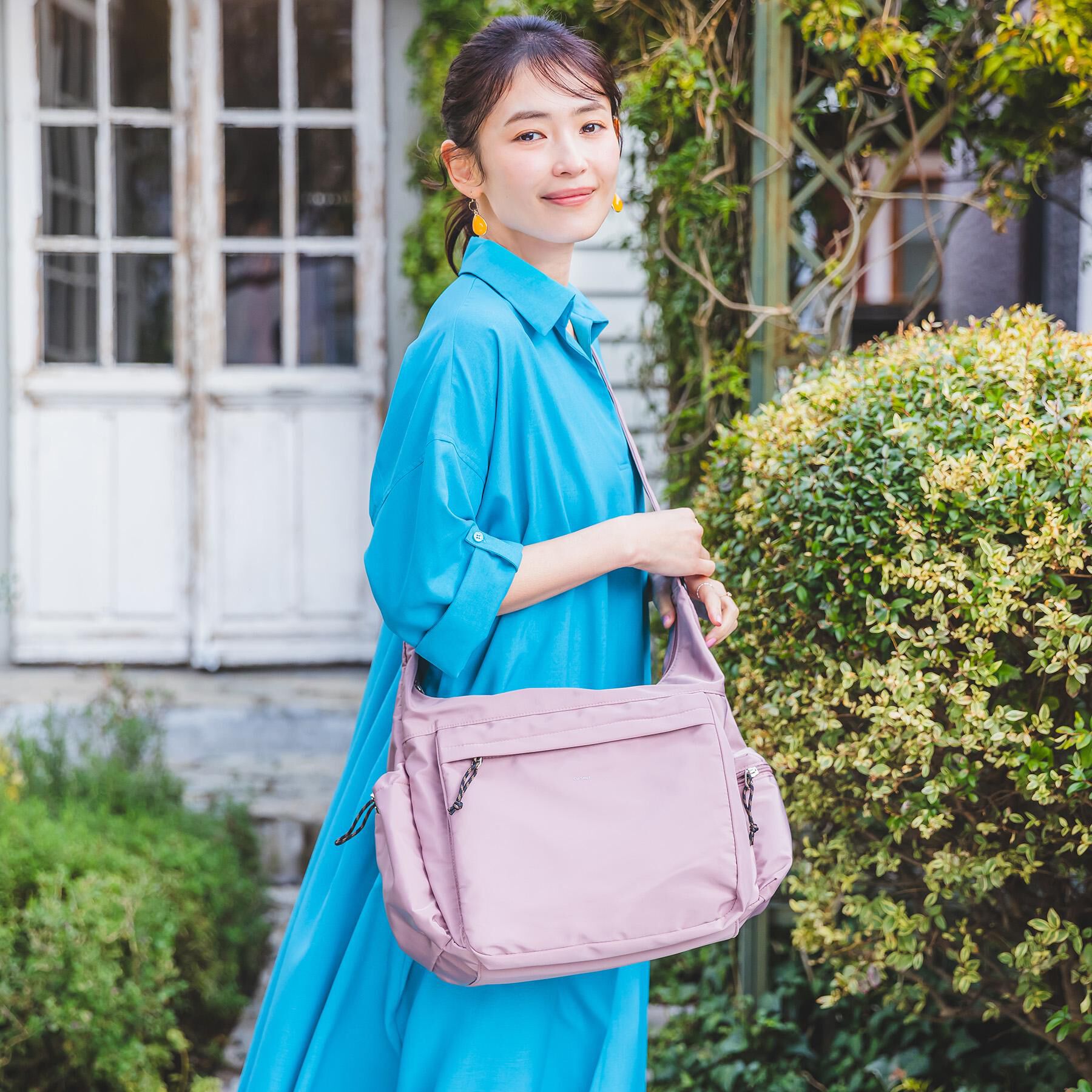 ITS&rsquo;DEMO「【収納アドバイザー監修】トリップ＆マザーショルダー」|ショルダー・メッセンジャー|