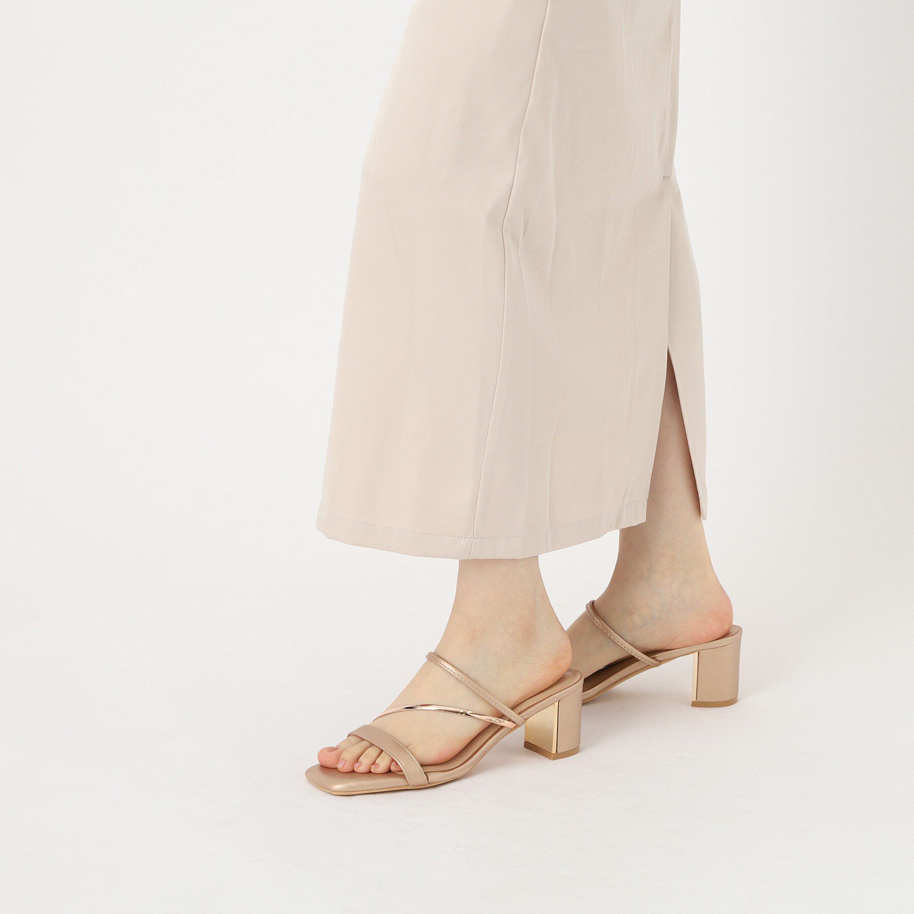 ESPERANZA「ゴールドラインプレートヒールミュール」|サンダル|