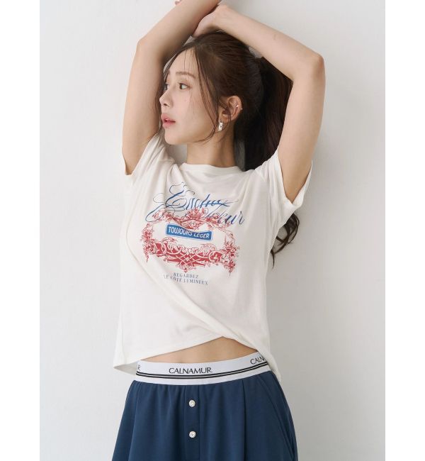 CALNAMUR「オーナメントモチーフプリントTシャツ」|Tシャツ・カットソー|