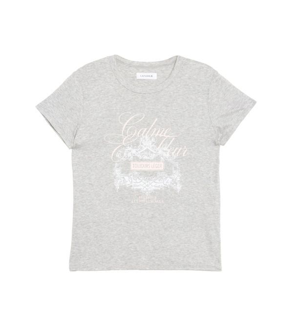 CALNAMUR「オーナメントモチーフプリントTシャツ」|Tシャツ・カットソー|