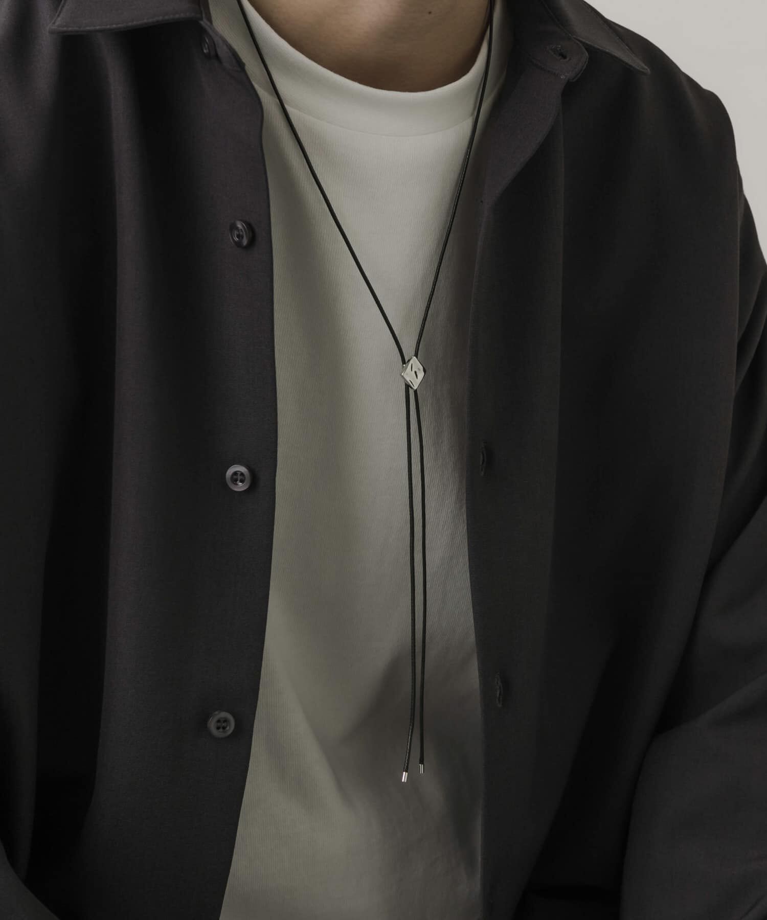 SMELLY「メタルトップコードループタイネックレス」|ネックレス|