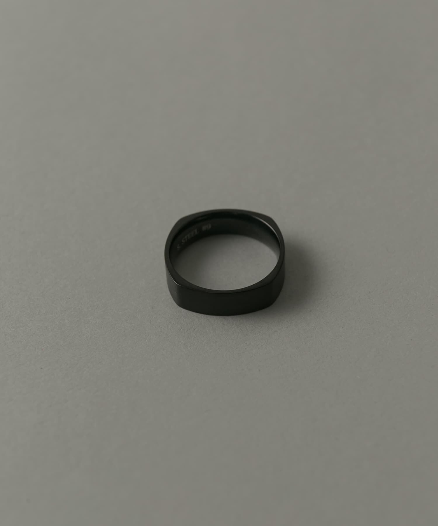 SMELLY「ステンレスマットリング」|リング|ブラック