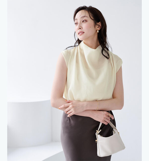 ur's「ドレープデザインフレンチスリーブブラウス」|シャツ・ブラウス|ホワイト