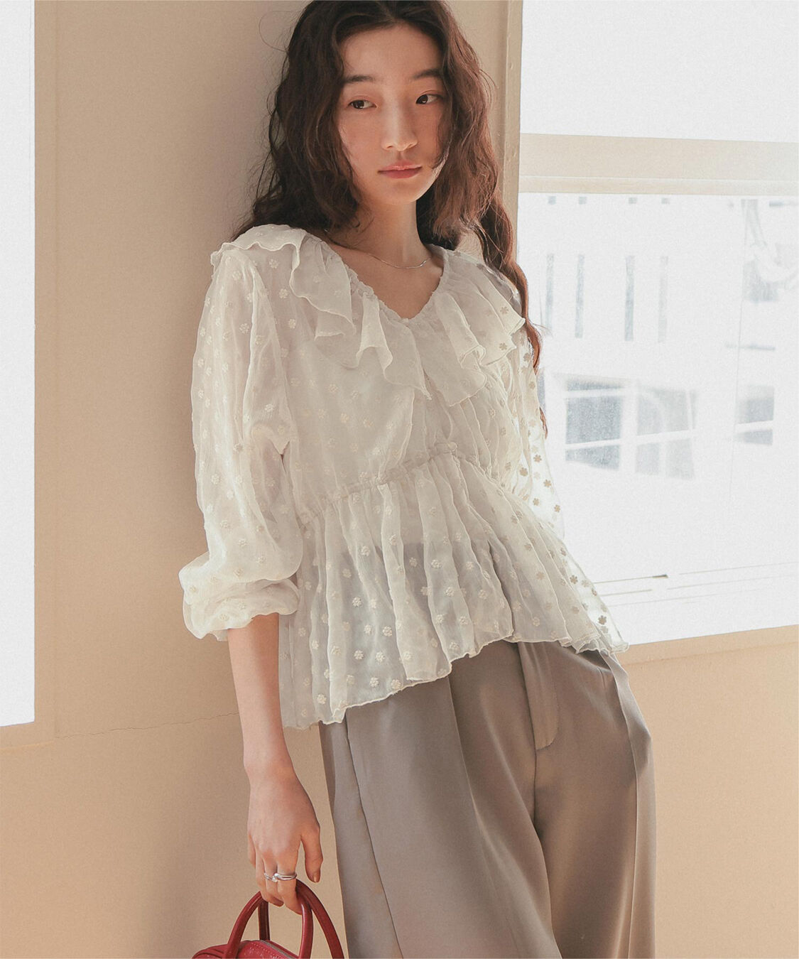 titivate「フラワー刺繍フリルブラウス」|シャツ・ブラウス|オフホワイト