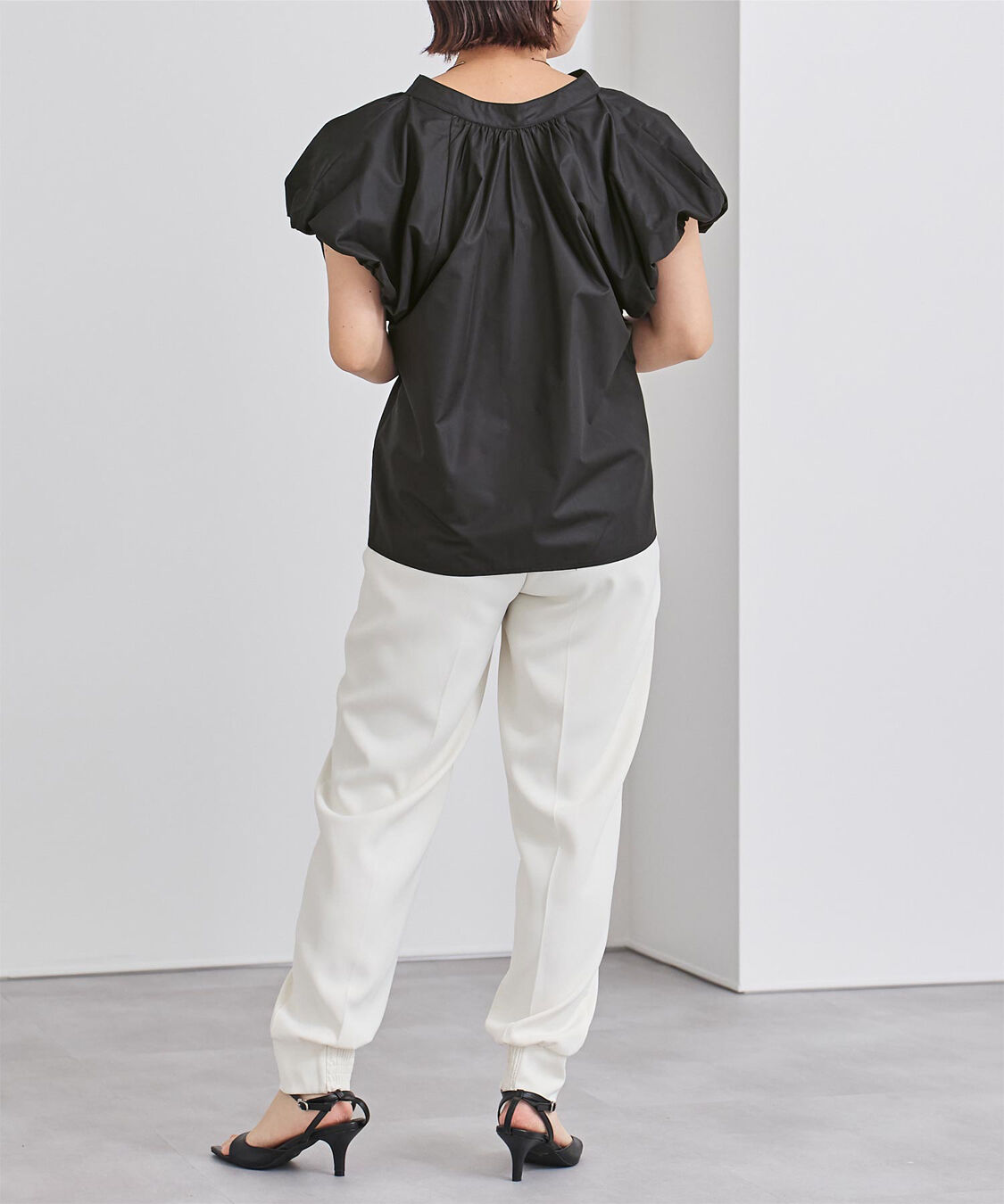 ur's「バルーンデザインキーネックブラウス」|シャツ・ブラウス|