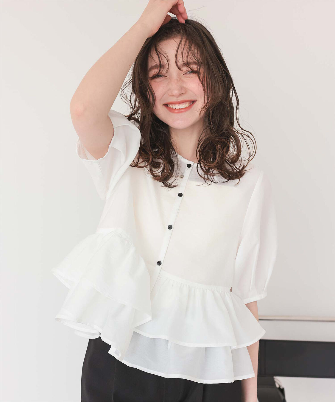 titivate「ペプラムショートランタンスリーブブラウス」|シャツ・ブラウス|ホワイト