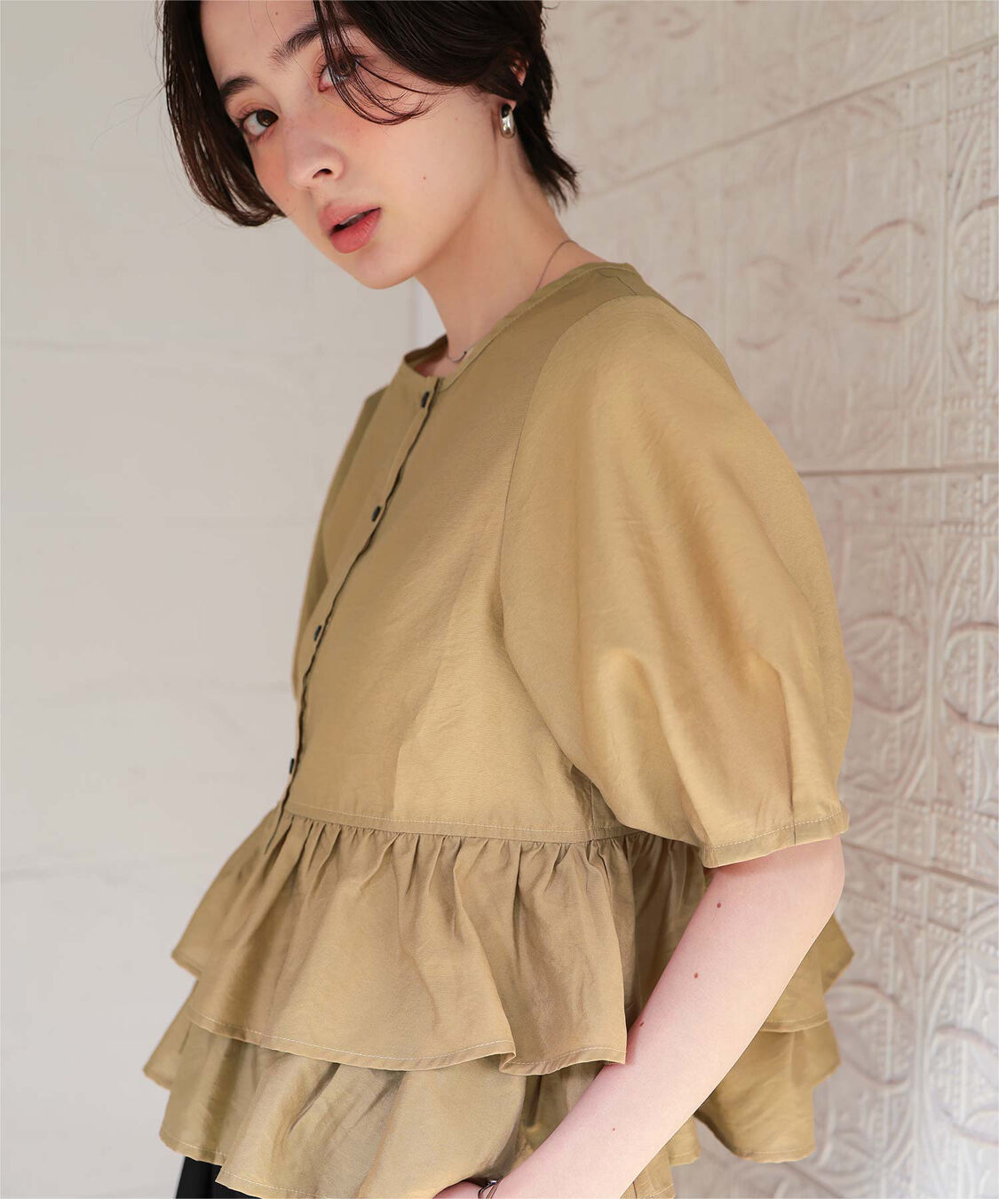 titivate「ペプラムショートランタンスリーブブラウス」|シャツ・ブラウス|