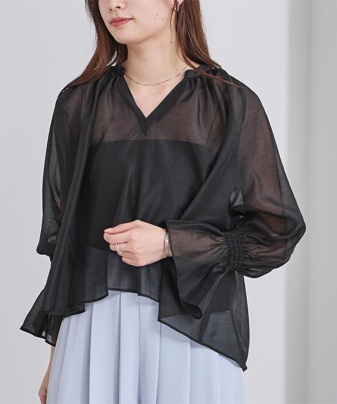 ur's「フレアスリーブスキッパーシアーブラウス」|シャツ・ブラウス|ブラック