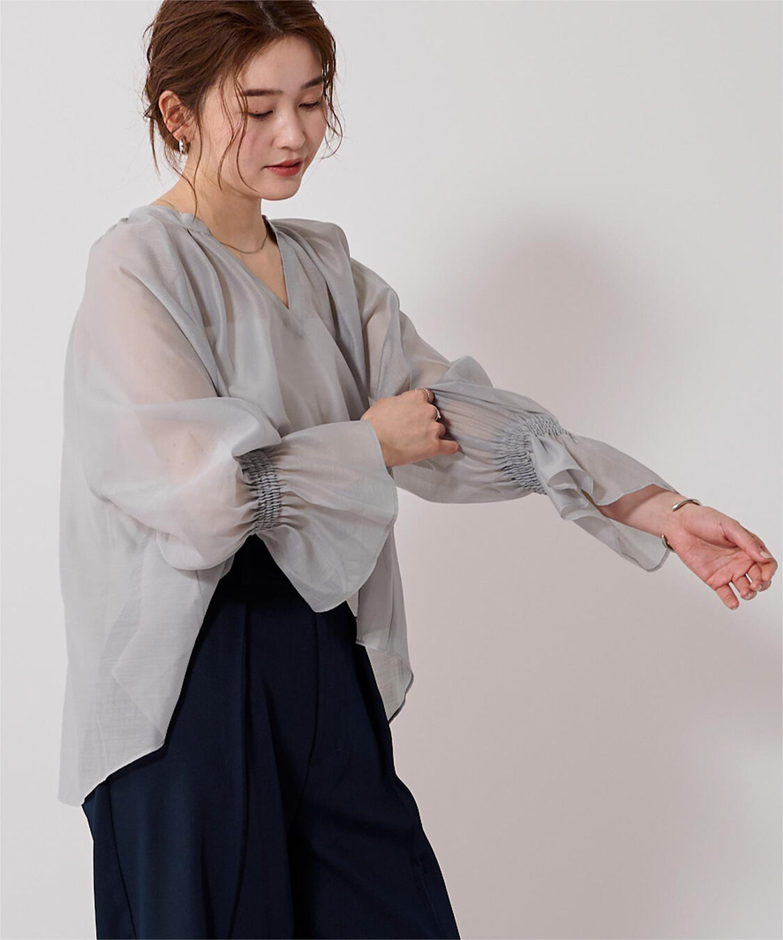 ur's「フレアスリーブスキッパーシアーブラウス」|シャツ・ブラウス|