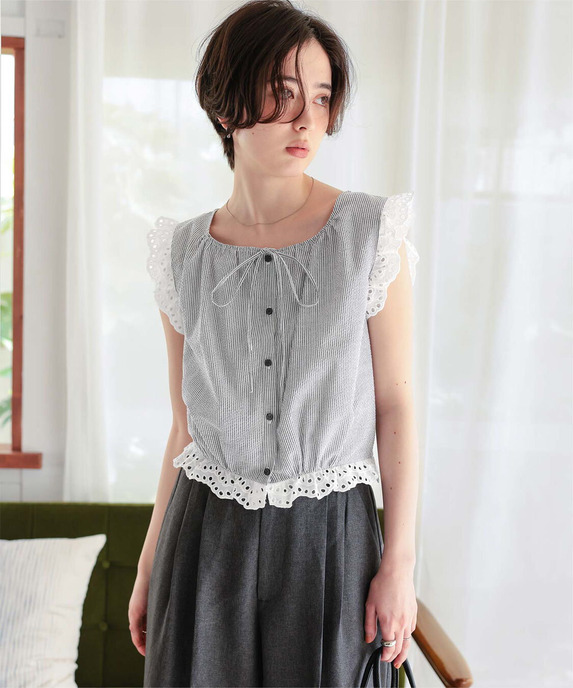 titivate「レースフリル付きノースリーブコンパクトブラウス」|シャツ・ブラウス|