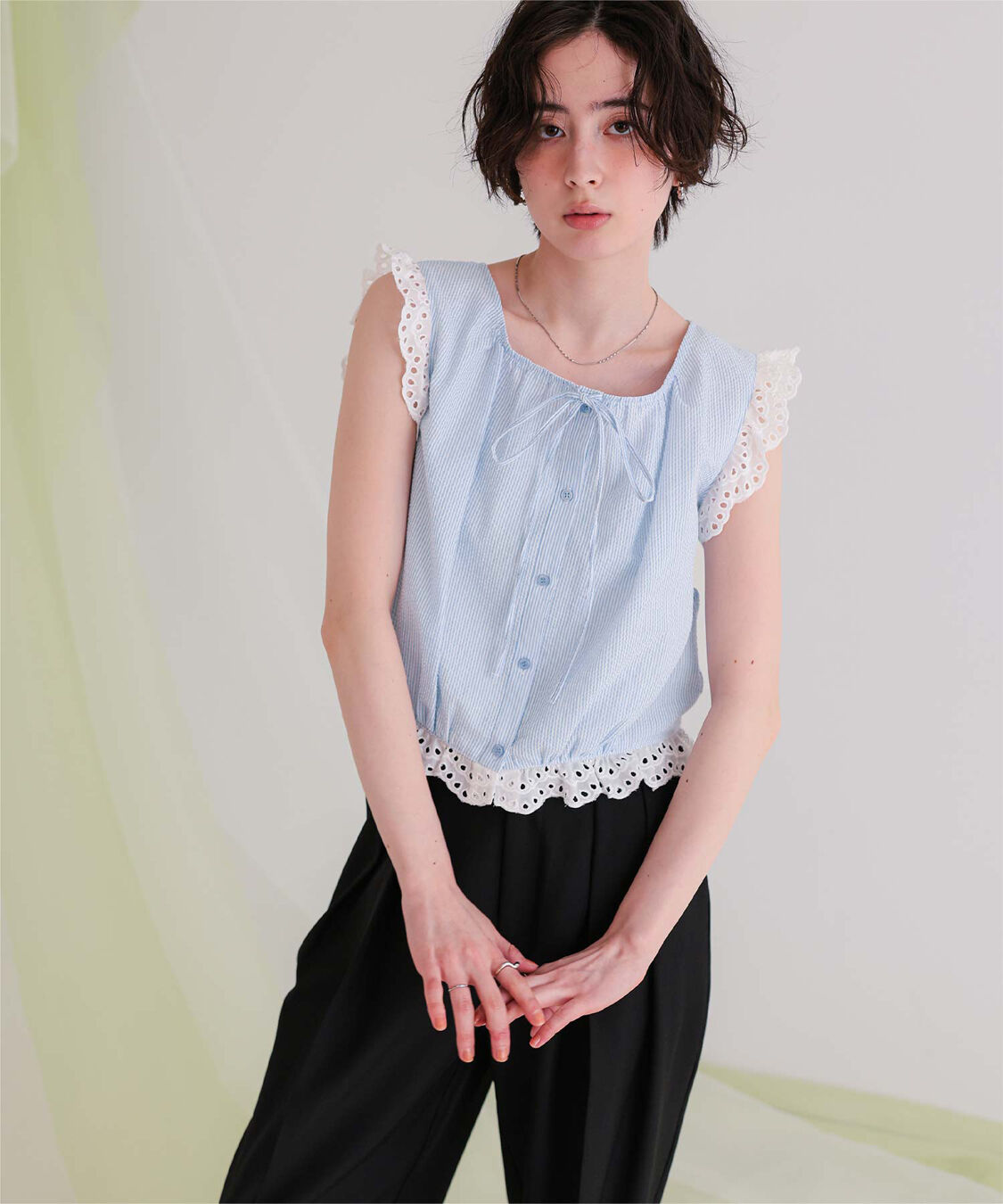 titivate「レースフリル付きノースリーブコンパクトブラウス」|シャツ・ブラウス|ライトブルー