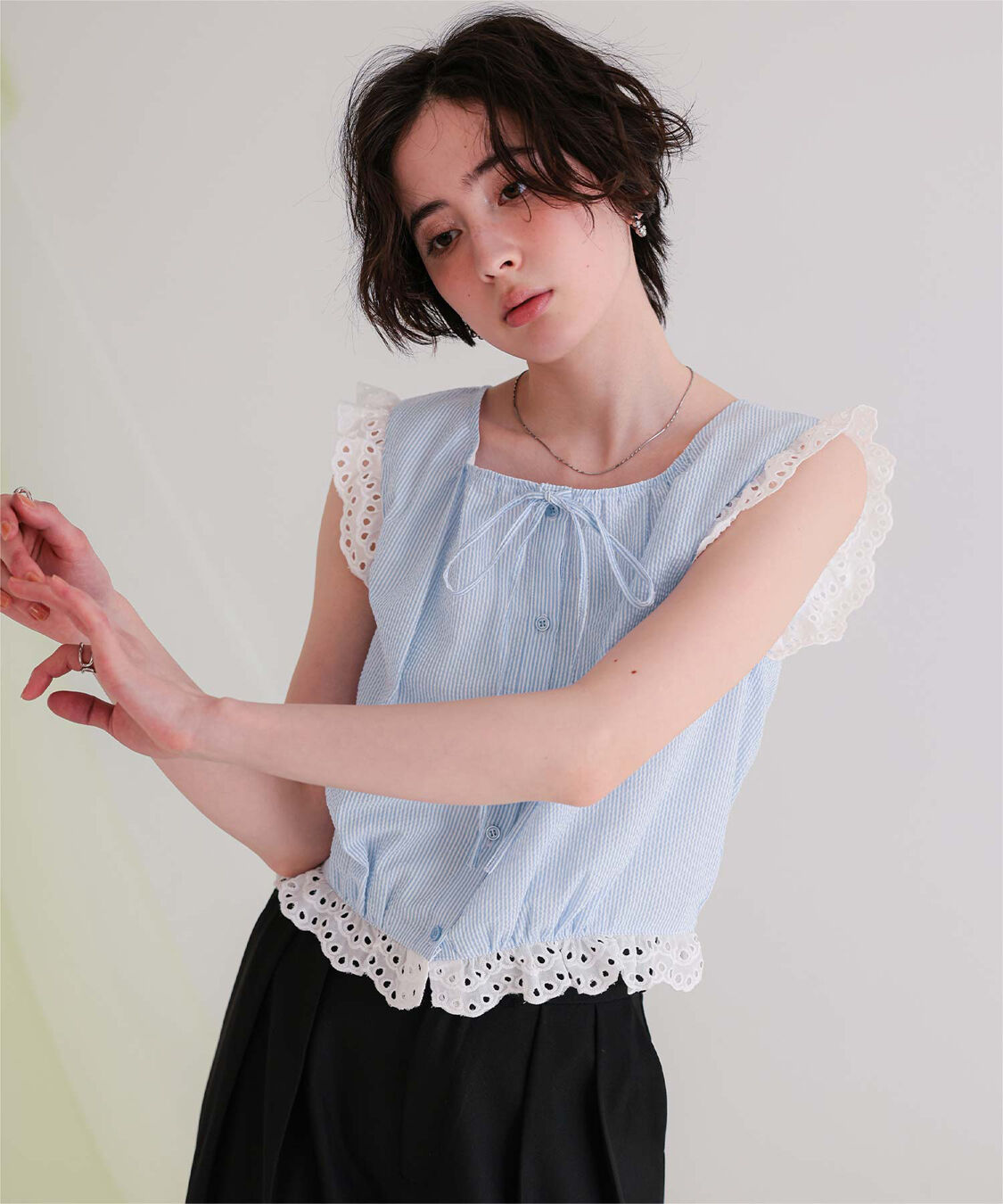 titivate「レースフリル付きノースリーブコンパクトブラウス」|シャツ・ブラウス|