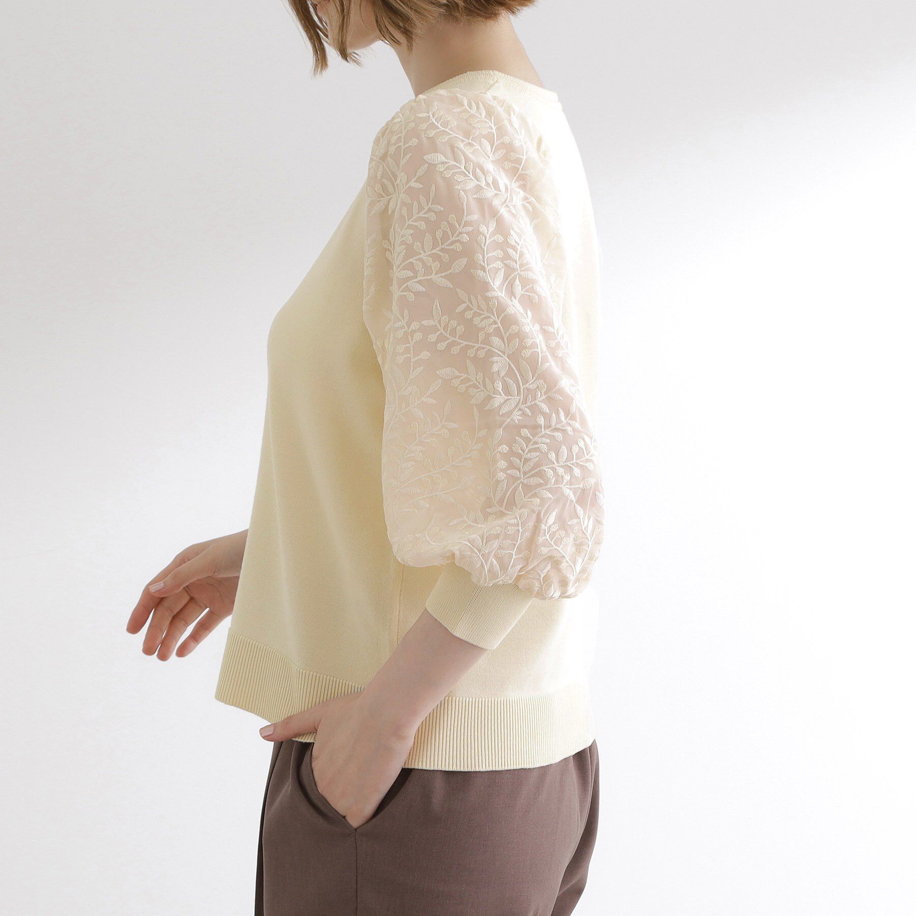 grove「【二の腕カバー】繊細さと上品さをまとう袖刺繍プルオーバーニット」|ニット・セーター|