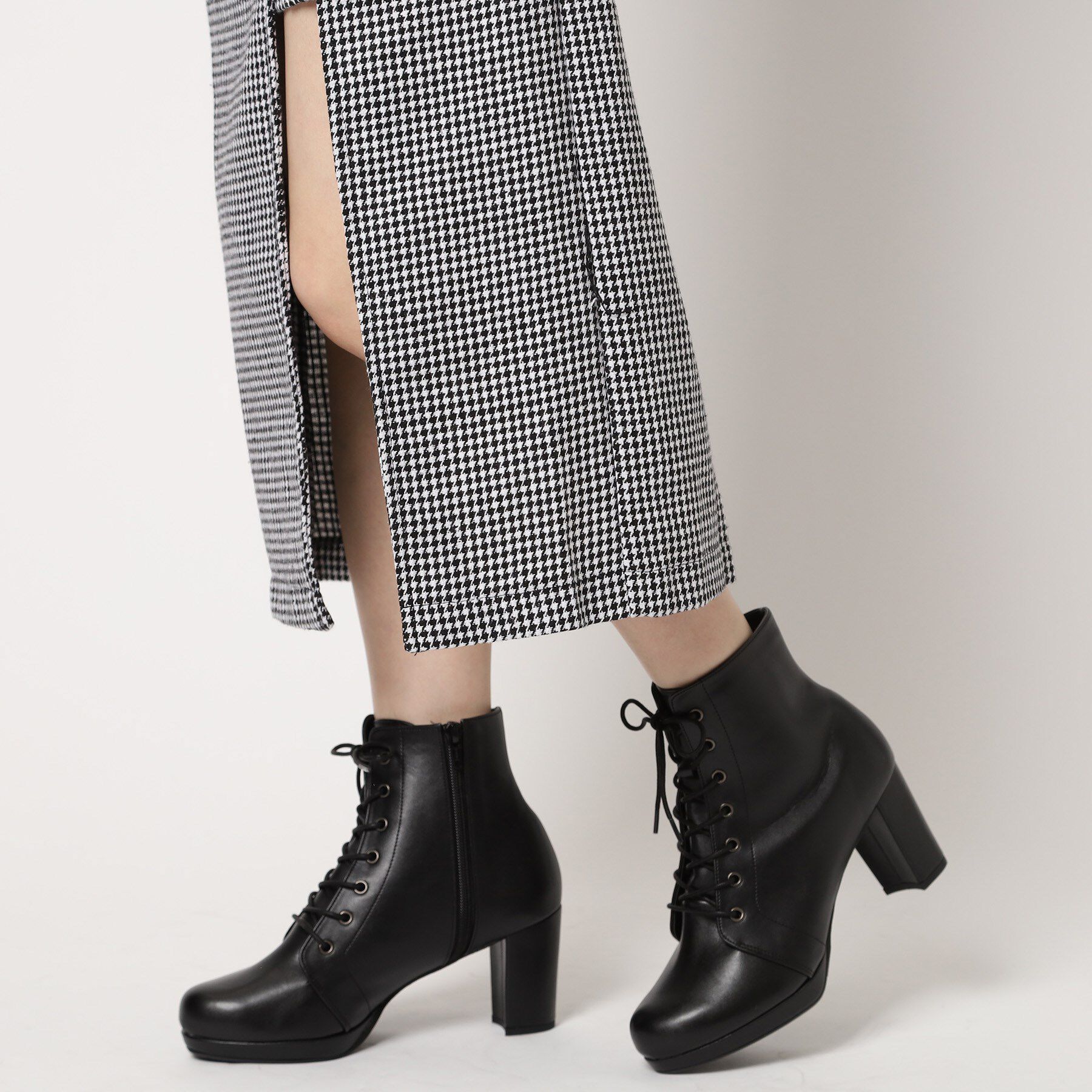 ESPERANZA「アーモンドトゥレースアップ厚底ショートブーツ」|ショートブーツ|