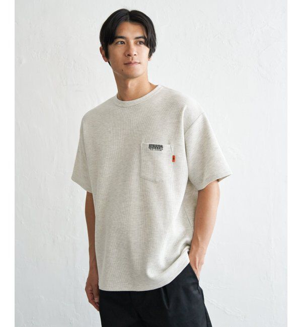 ikka「UNIVERSAL OVERALL ユニバーサルオーバーオール DAILYワンポイント刺繍Tシャツ」|Tシャツ・カットソー|アイボリー