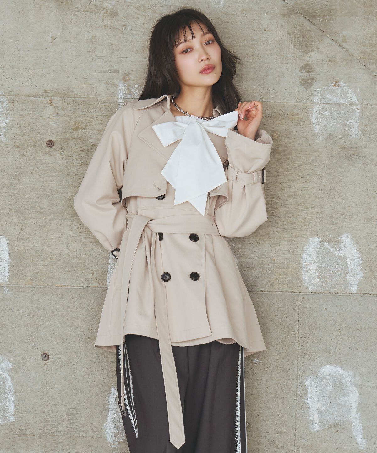 アンドクチュール「ミドル丈トレンチコート」|トレンチコート|