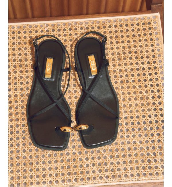 GRISE「《追加予約》GRISEメタルリングクロストングサンダル」|サンダル|