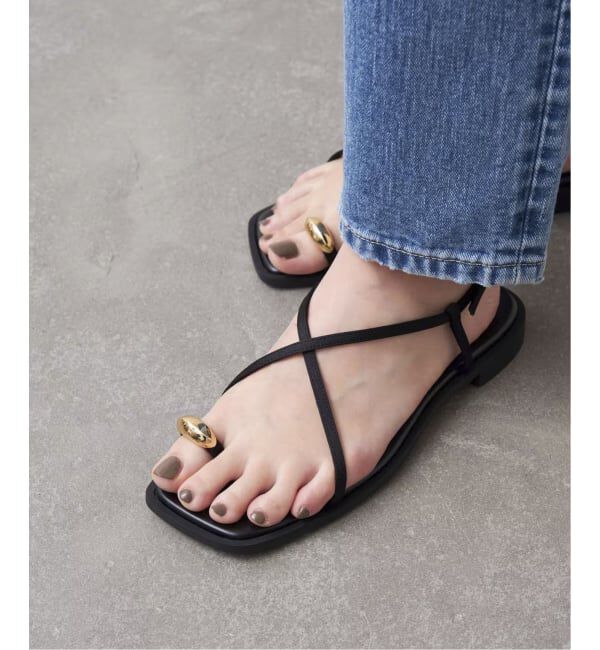 GRISE「《追加予約》GRISEメタルリングクロストングサンダル」|サンダル|