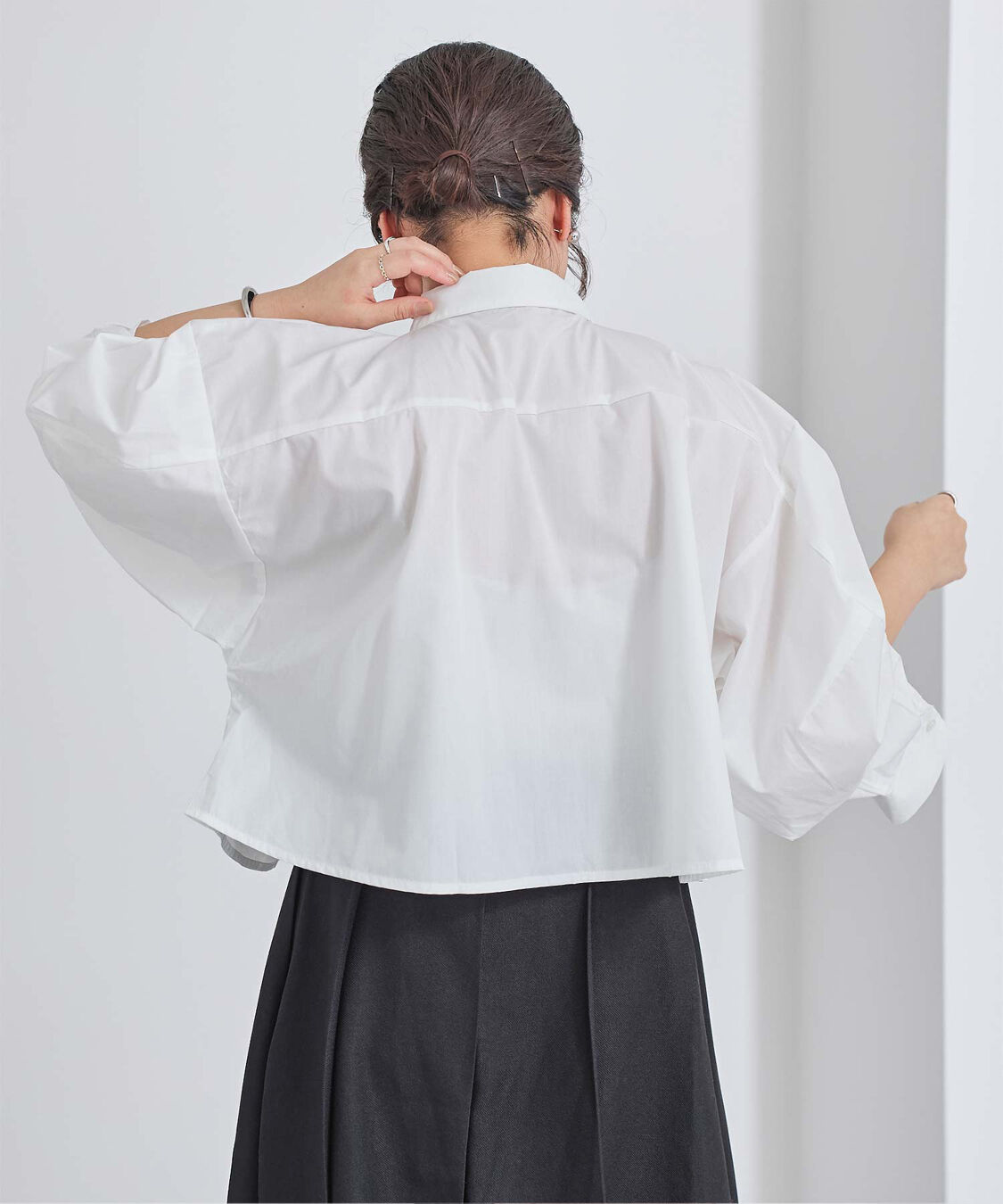 ur's「クロップドギャザーフォルムシャツ」|シャツ・ブラウス|