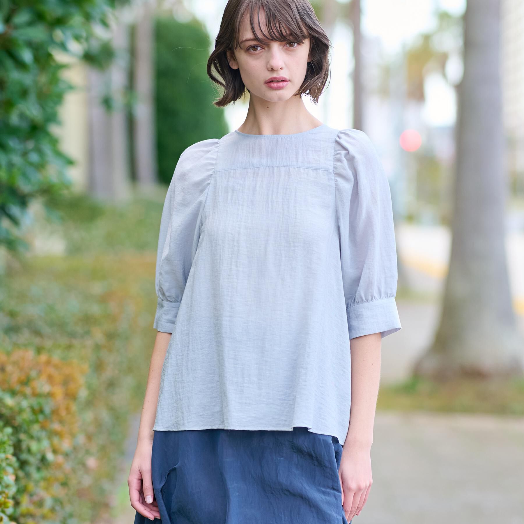 DRESSTERIOR「【洗える/清涼感】ボリュームスリーブバックジップブラウス」|シャツ・ブラウス|ライトグレー(011