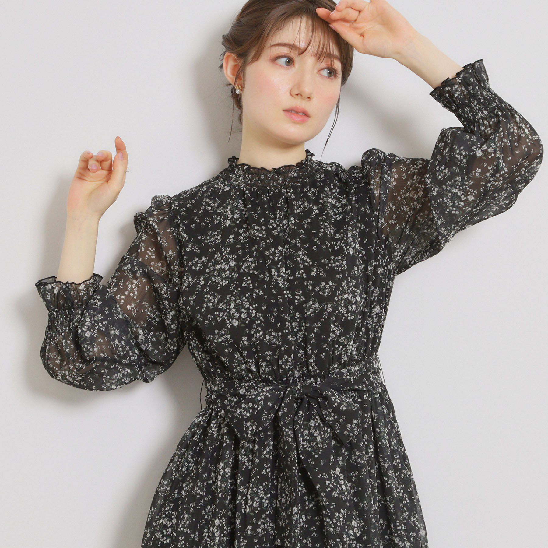 Couture broach「【洗える・着映え】楊柳小花シャーリングワンピース」|ワンピース|