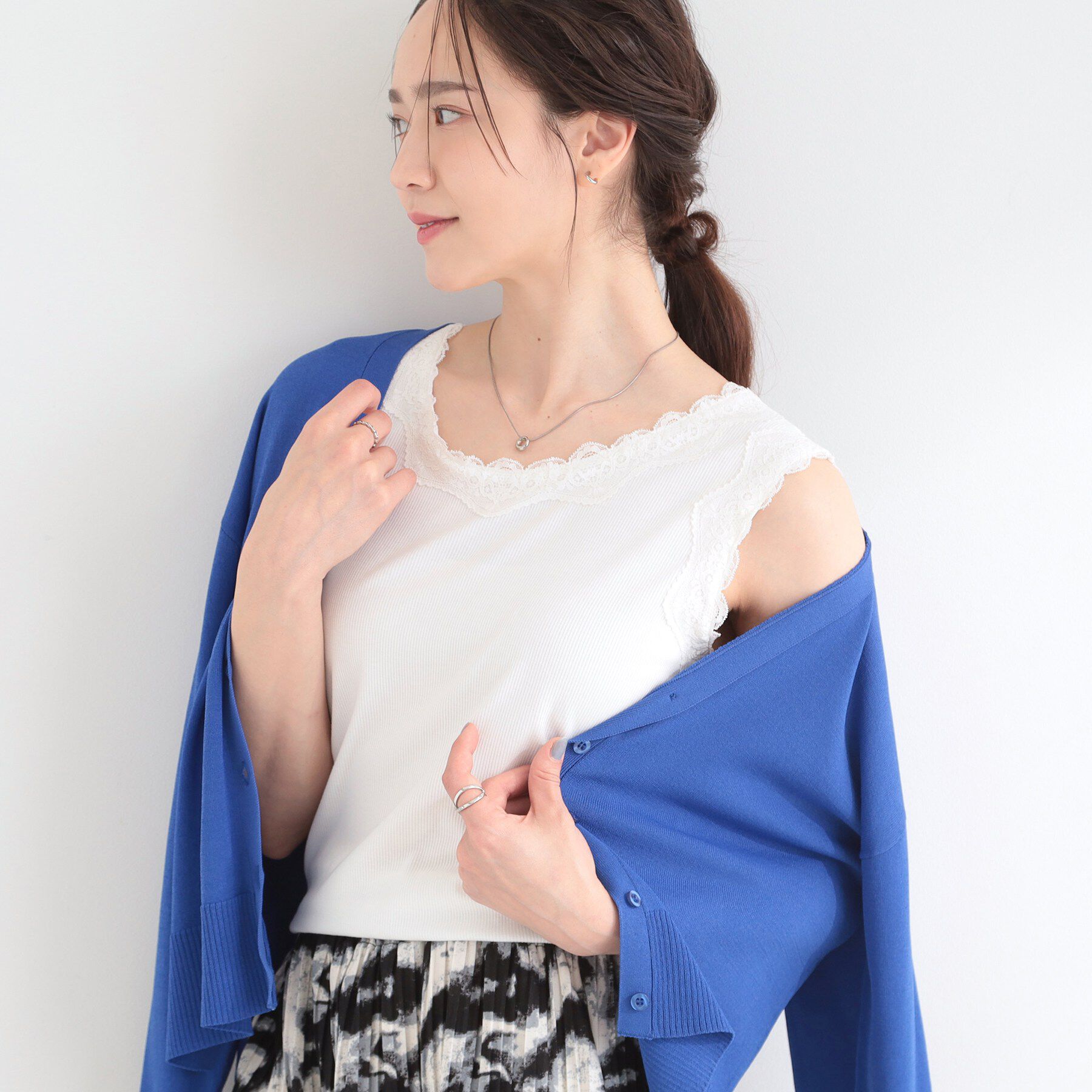 SHOO･LA･RUE「【前後2WAY/洗濯機可/S-LL】レースデザインタンクトップ」|キャミソール|ホワイト(001)