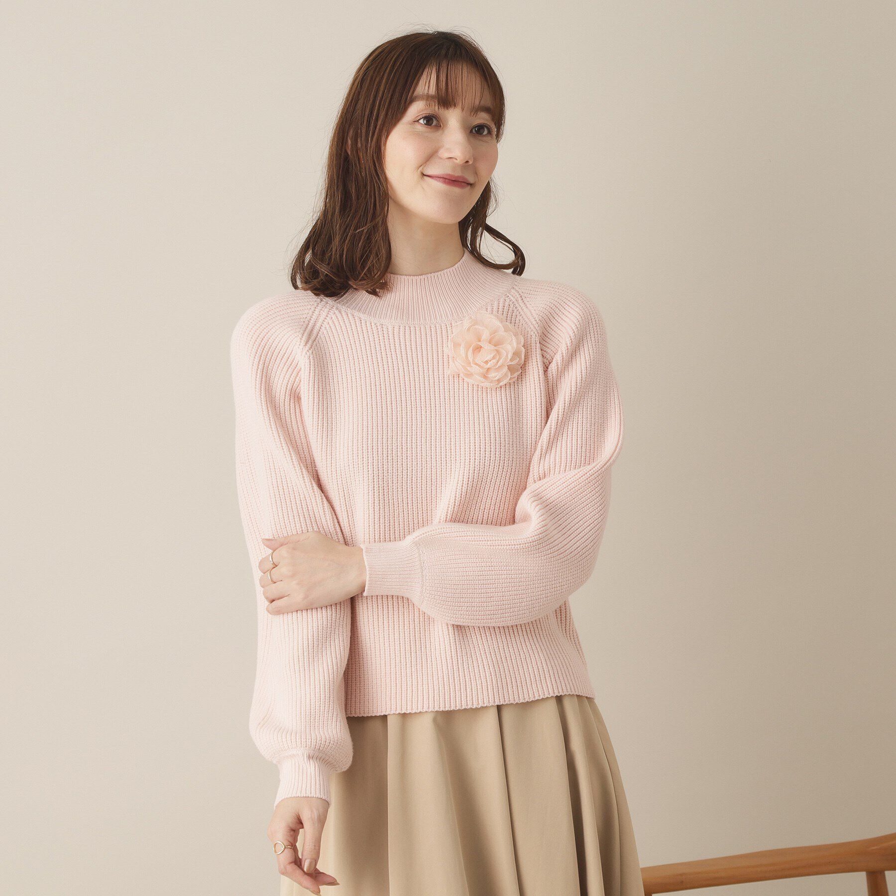 ITS&rsquo;DEMO「【手洗い可】コサージュ付きニット」|ニット・セーター|ライトピンク(070