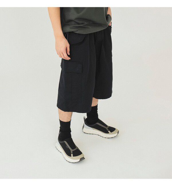 BEAMS「BEAMS / ビッグ 6ポケット カーゴ ショーツ」|その他|BLACK