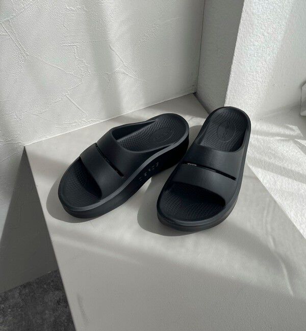 fredy emue「【OOFOS / ウーフォス】 OOmegaOOahh」|サンダル|