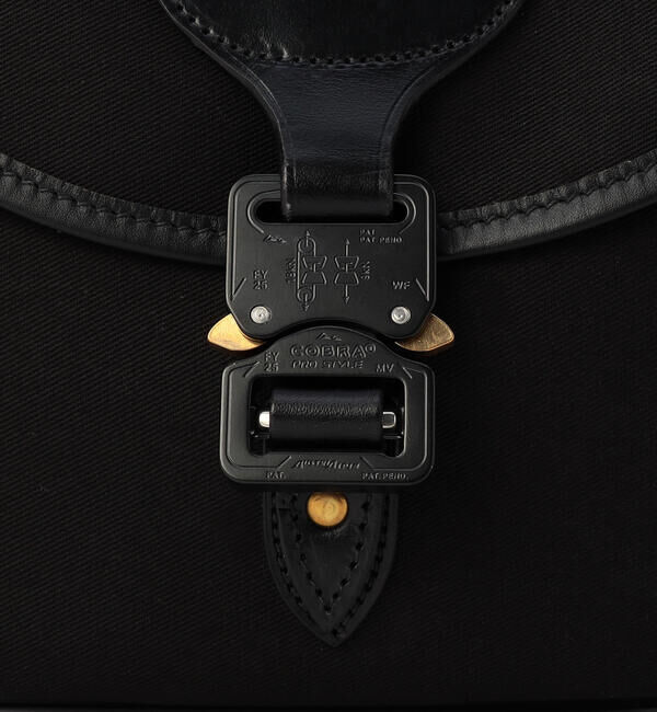 Brady「Brady | COLNE with COBRA BUCKLE UNISEX」|ショルダー・メッセンジャー|