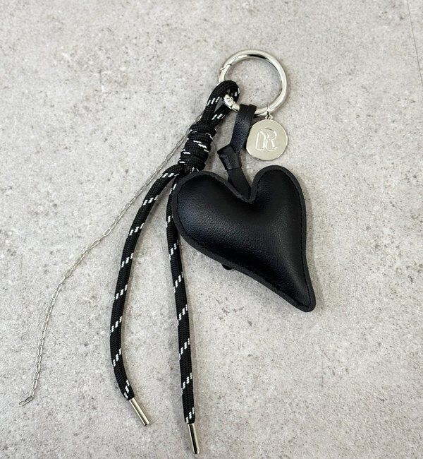  「【アレンジ自在】レザーハートチャーム」|その他|