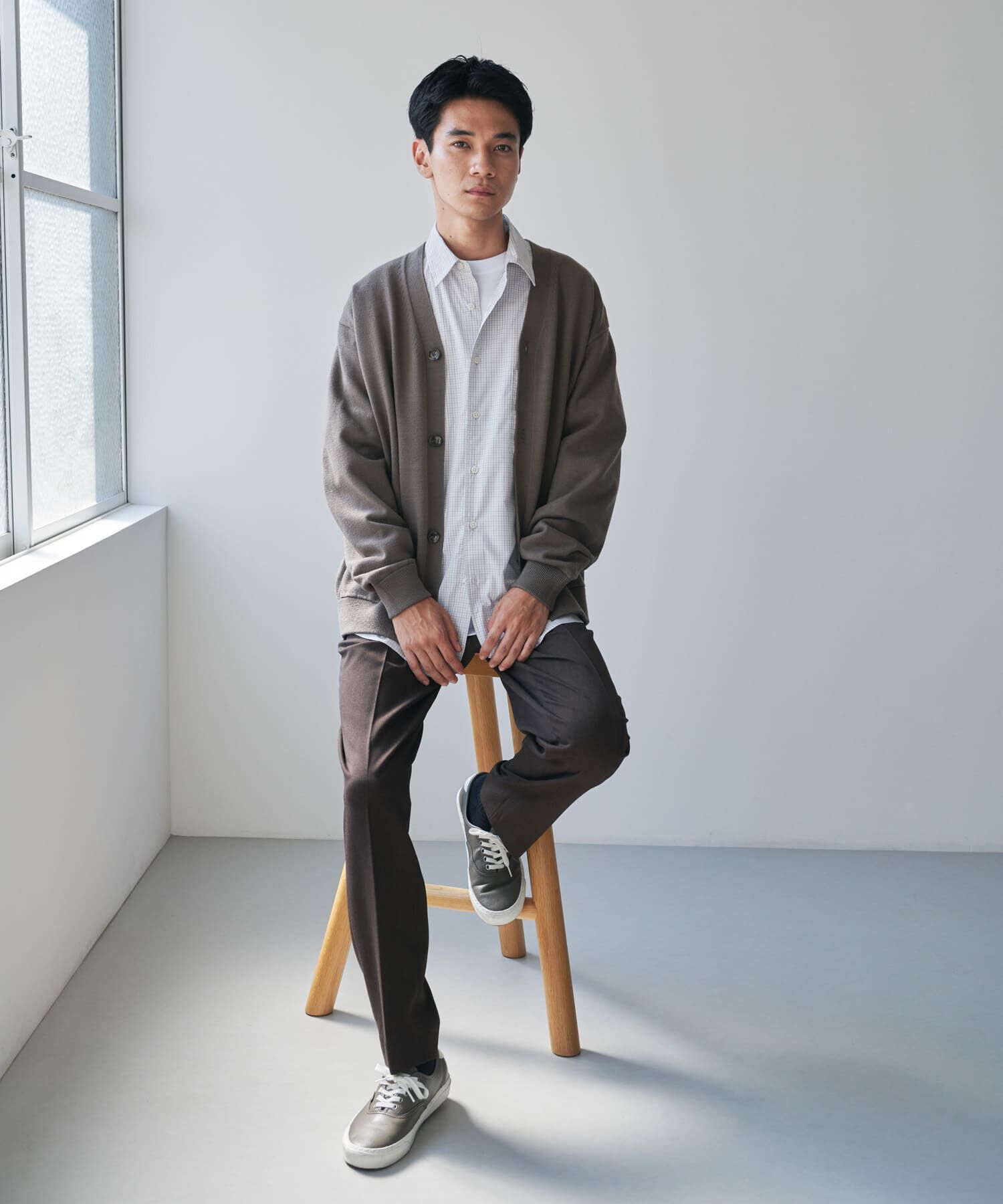 URBAN RESEARCH DOORS「『XLｻｲｽﾞ/WEB限定/仁村紗和さん着用』『UR TECH 200日ﾆｯﾄ』Vﾈｯｸｶｰ」|カーディガン|