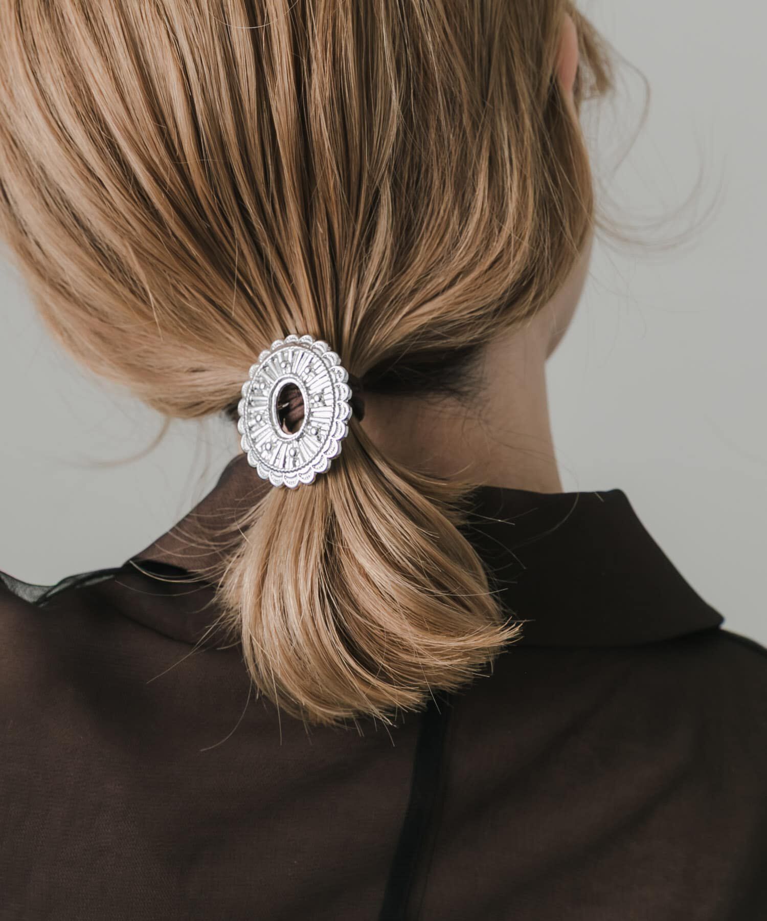 SMELLY「オーバルコンチョヘアカフ」|ヘアゴム・シュシュ|