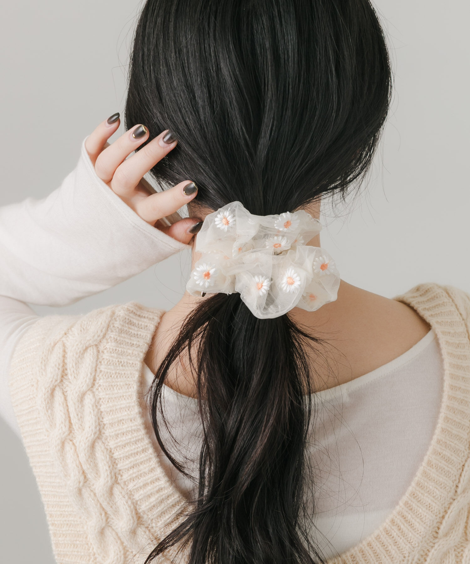 SMELLY「シアーフラワーシシュウシュシュ」|ヘアゴム・シュシュ|