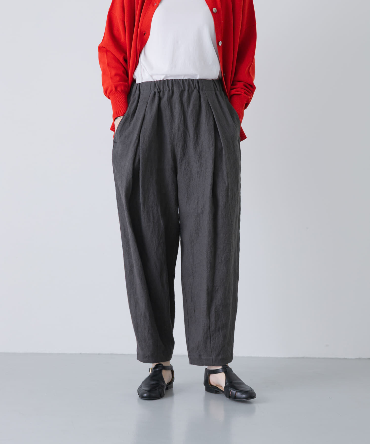 かぐれ「リネンラミールーズテーパードパンツ」|その他|チャコールグレー