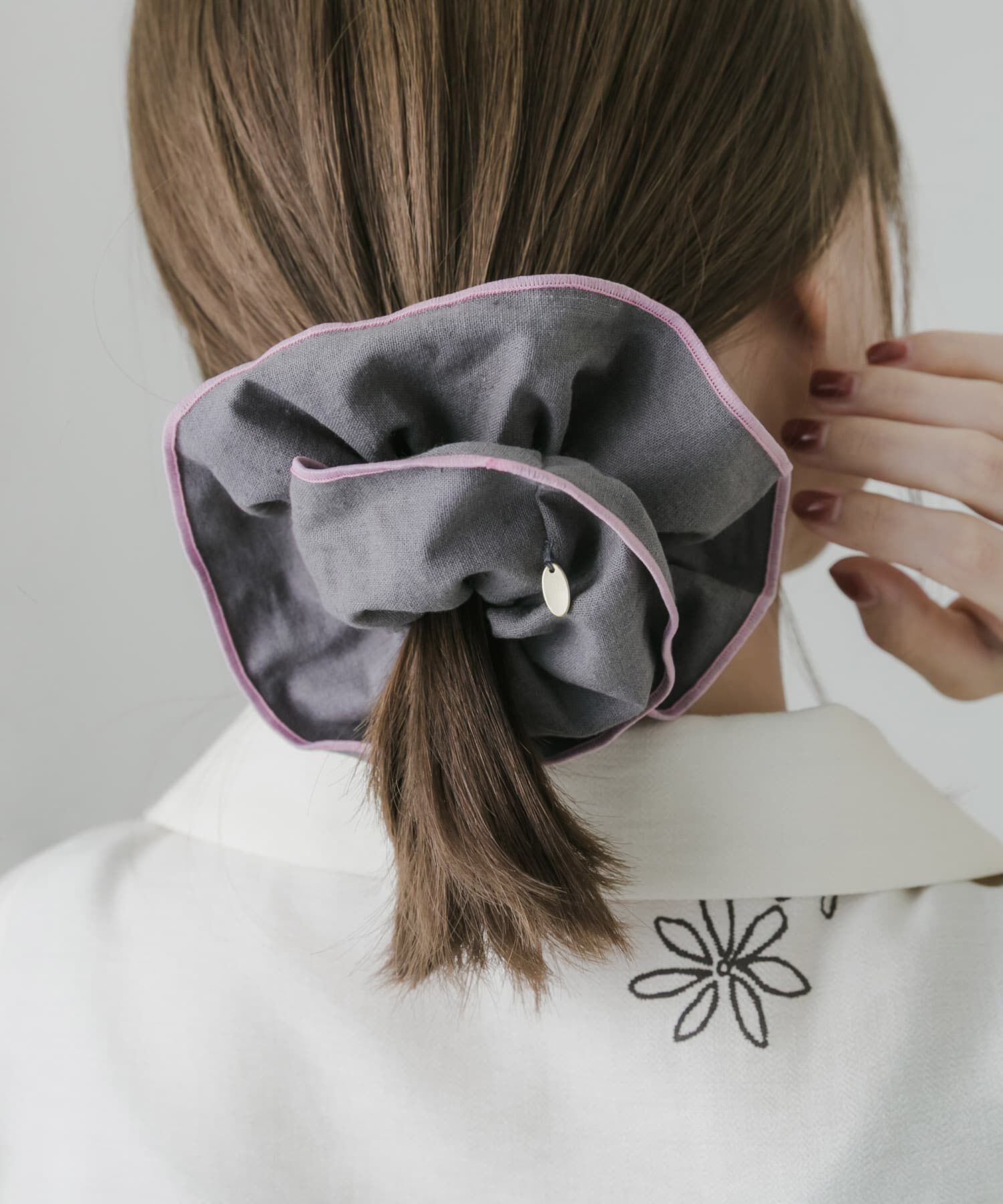 SMELLY「カラーパイピングボリュームシュシュ」|ヘアゴム・シュシュ|