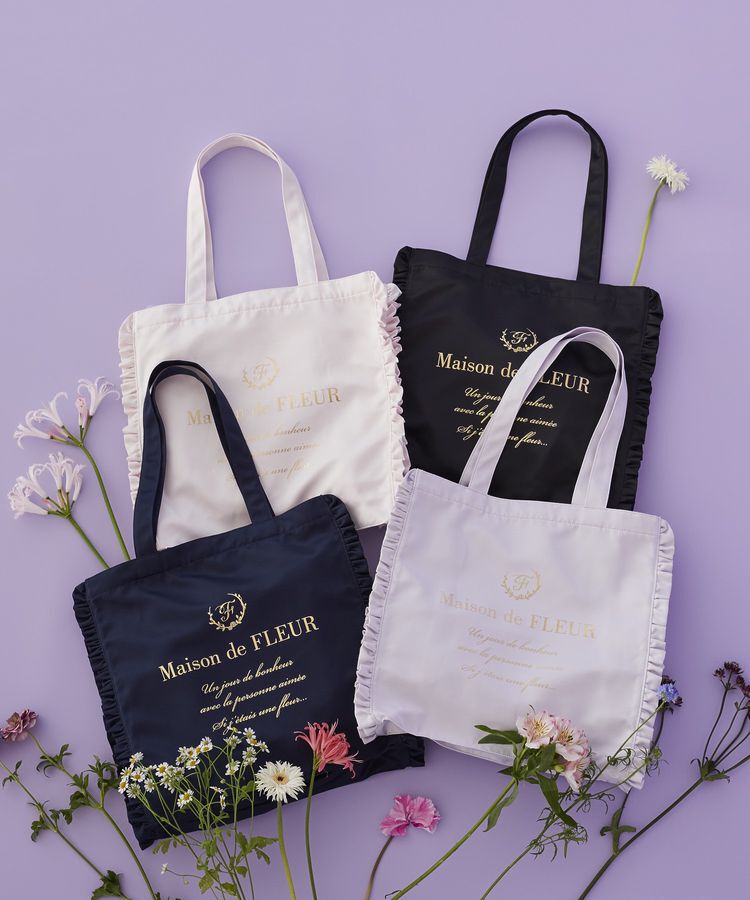Maison de FLEUR「【A4対応】サテンフリルスクエアトートバッグ」|トートバッグ|