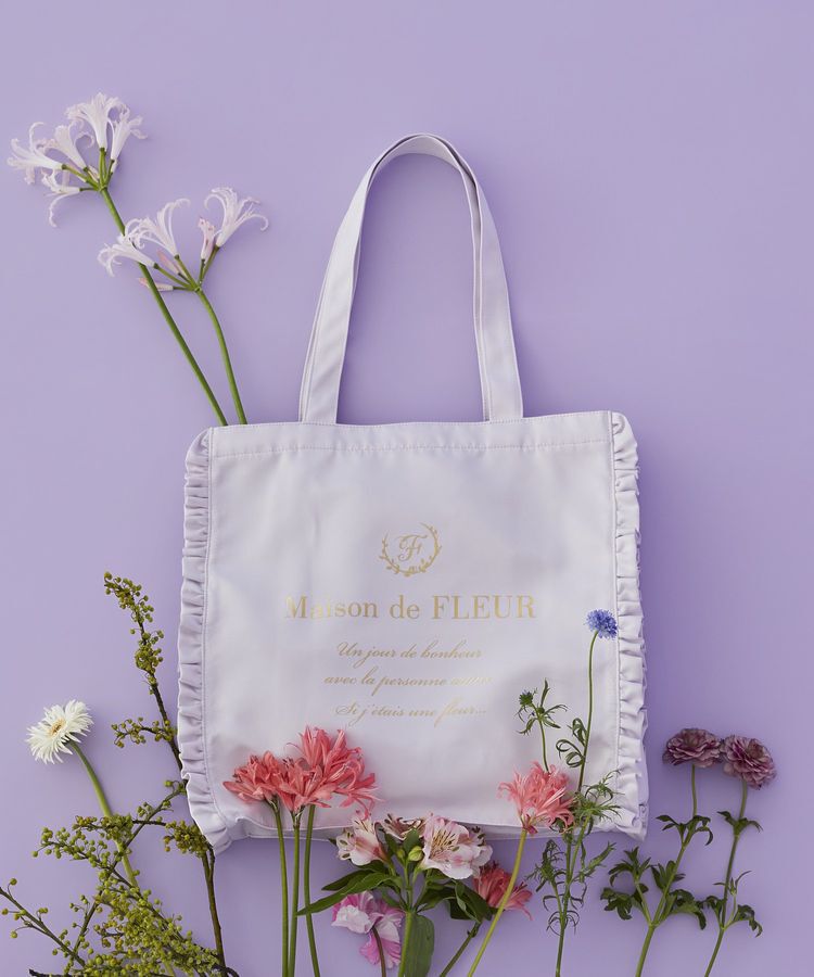 Maison de FLEUR「【A4対応】サテンフリルスクエアトートバッグ」|トートバッグ|