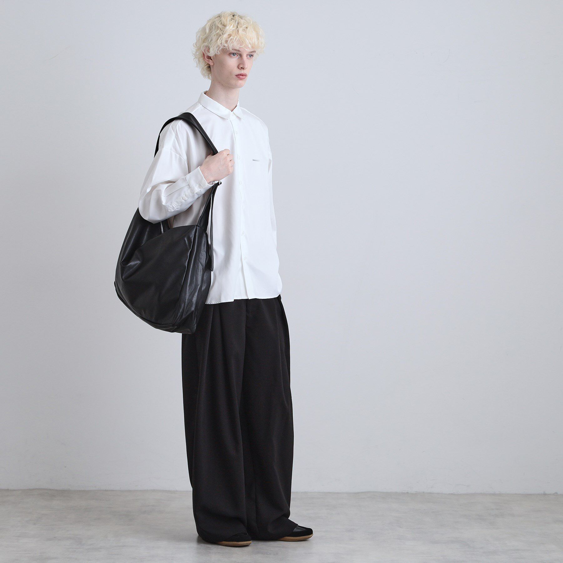 tk.TAKEO KIKUCHI「ルーズビッグショルダーバッグ／たすき掛け／ビッグ／A4サイズ収納可能」|ショルダー・メッセンジャー|