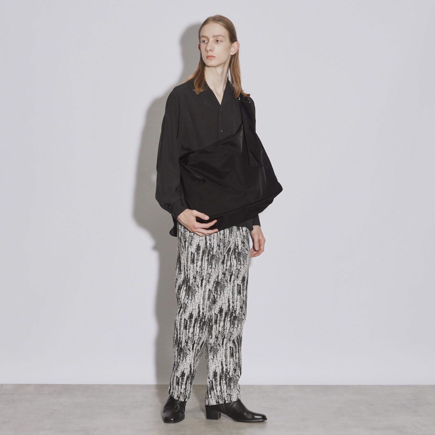 tk.TAKEO KIKUCHI「ルーズビッグショルダーバッグ／たすき掛け／ビッグ／A4サイズ収納可能」|ショルダー・メッセンジャー|