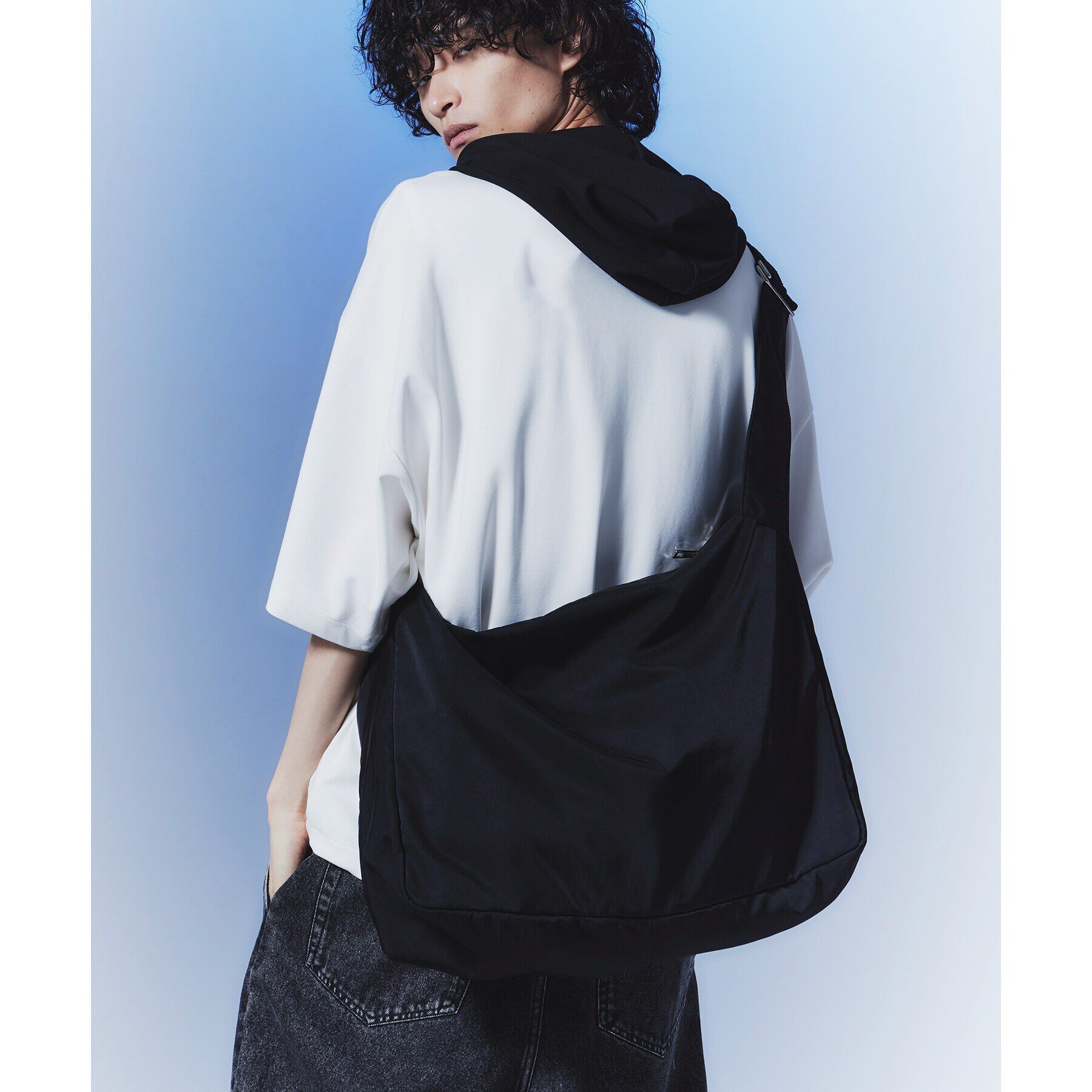 tk.TAKEO KIKUCHI「ルーズビッグショルダーバッグ／たすき掛け／ビッグ／A4サイズ収納可能」|ショルダー・メッセンジャー|