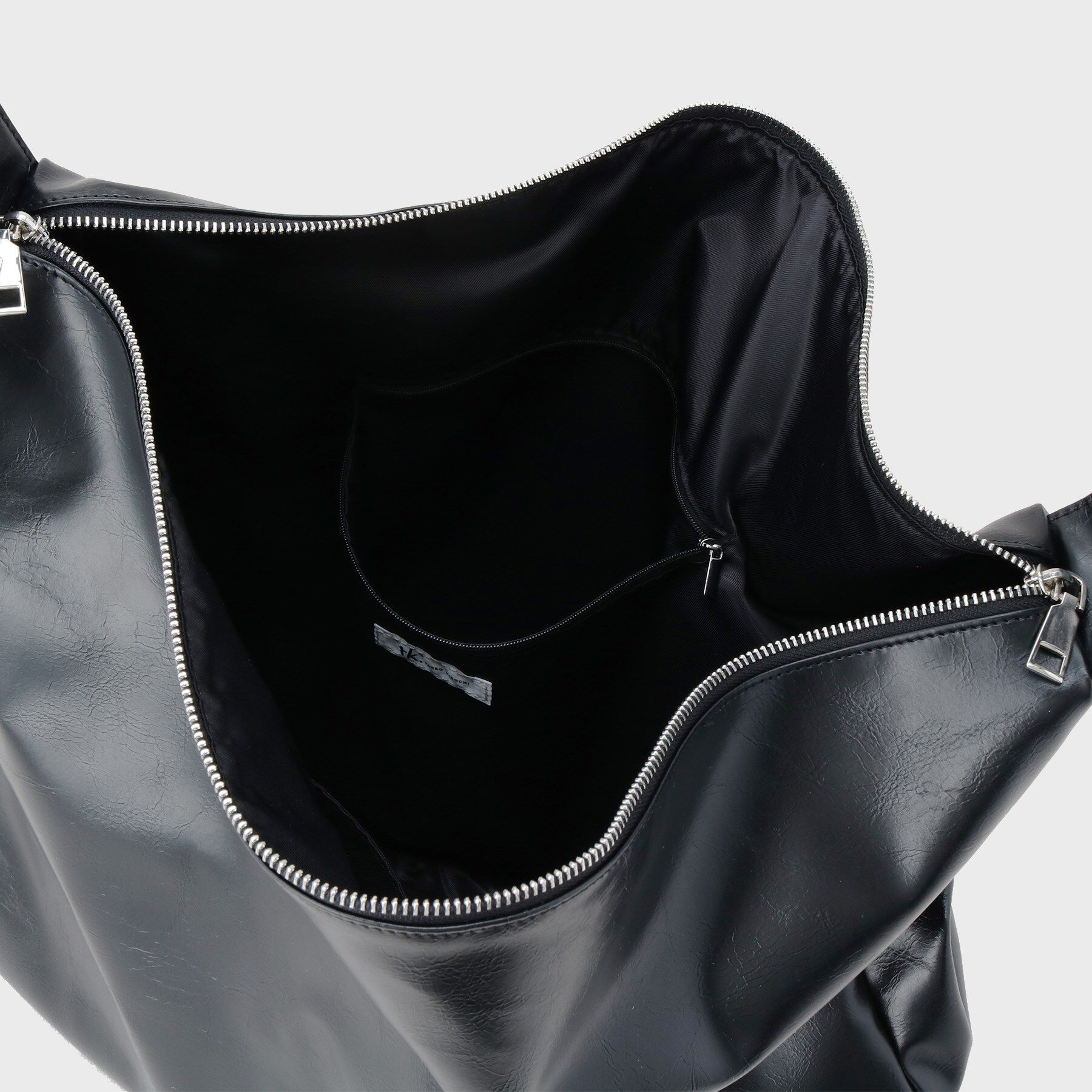 tk.TAKEO KIKUCHI「ルーズビッグショルダーバッグ／たすき掛け／ビッグ／A4サイズ収納可能」|ショルダー・メッセンジャー|