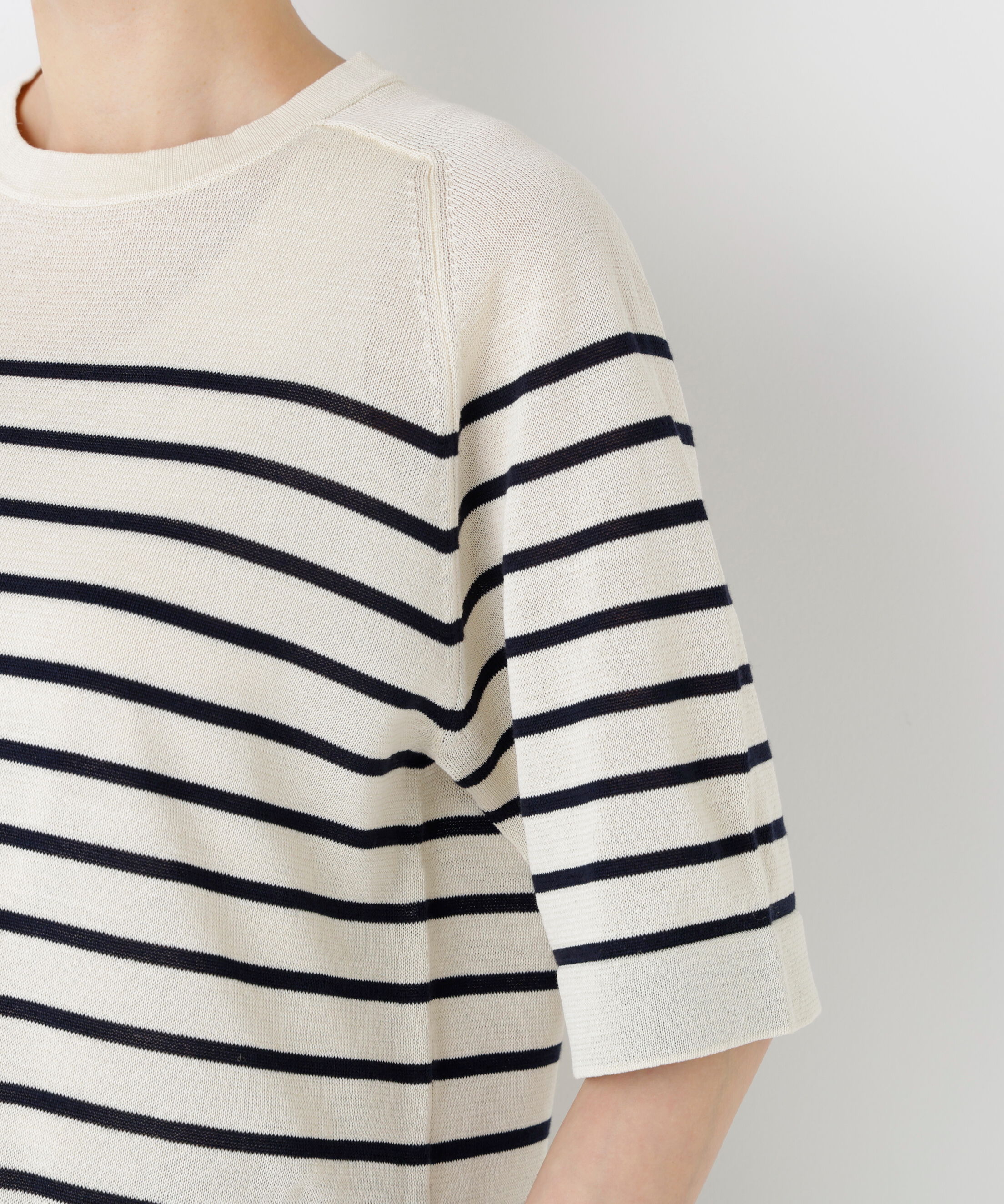  「ハイゲージギマ　クルーネックラグランプルオーバー」|ニット・セーター|