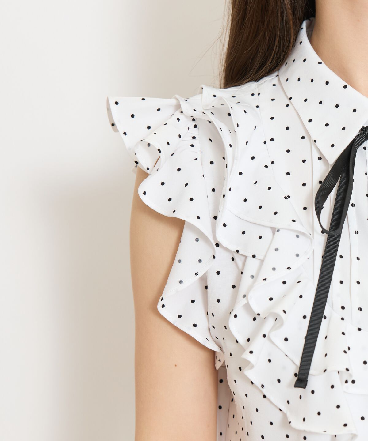 WILLSELECTION「ラッフルフリルノースリーブブラウス」|シャツ・ブラウス|