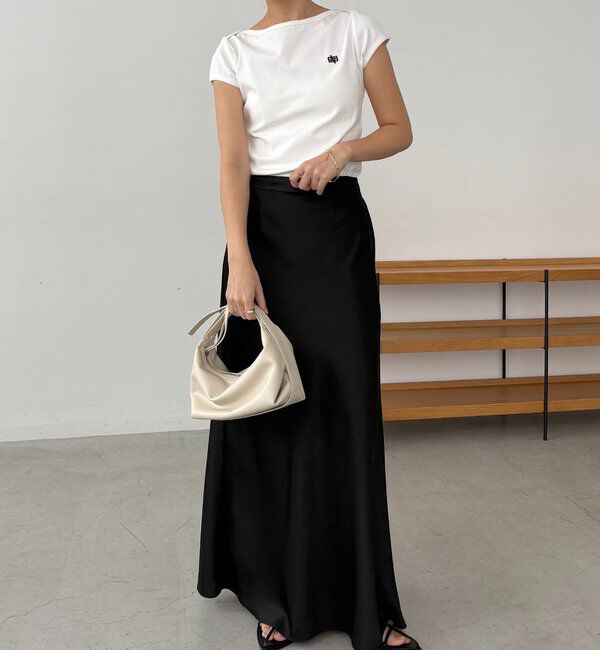  「【Tシャツが苦手な方にも◎】1ポイントボートネックTシャツ」|Tシャツ・カットソー|