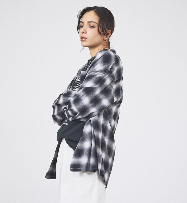 ABAHOUSE「【TOWNCRAFT/タウンクラフト】オンブレチェックシャツ/ユニセックス」|シャツ・ブラウス|ブラック系その他1