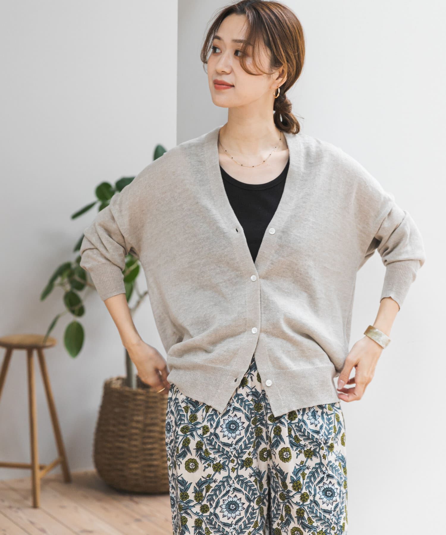 URBAN RESEARCH DOORS「リネンVネックカーディガン」|カーディガン|